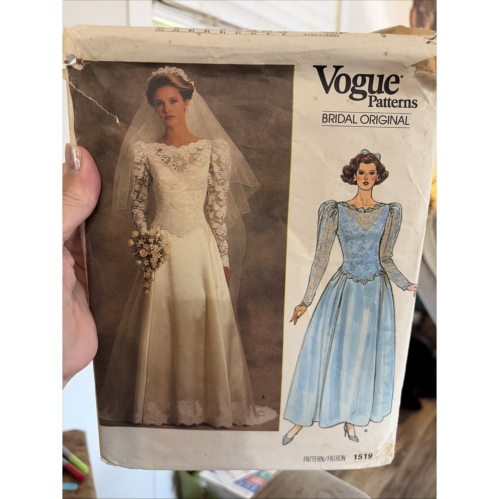 Vogue Patterns 1519 Bridal Gown Sewing Pattern Size 10 Lace & Satin Design Uncut